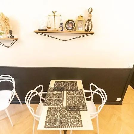 Le Cabinet De Curiosite - La Bonne Marienne Apartment